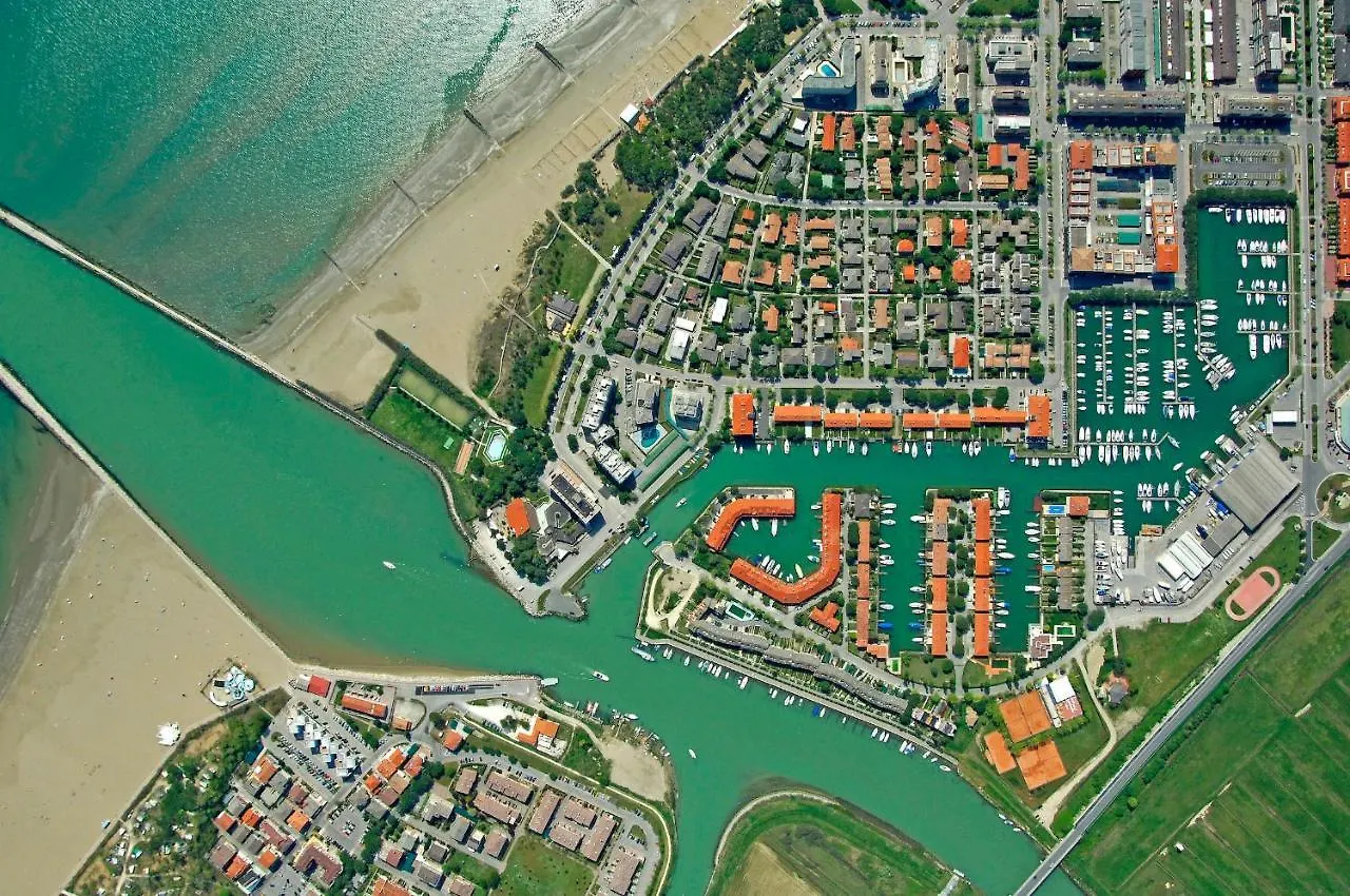Villa With Private Garden By The Sea Porto Santa Margherita di Caorle Italy