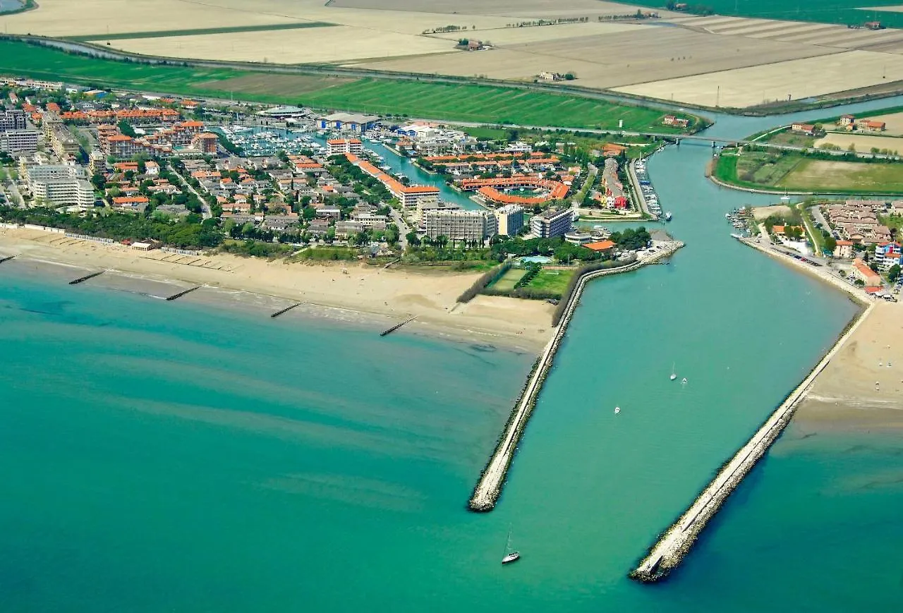 Villa With Private Garden By The Sea Porto Santa Margherita di Caorle