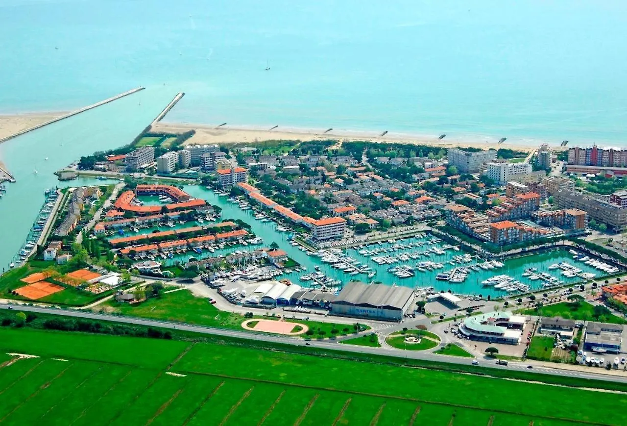 Villa With Private Garden By The Sea Porto Santa Margherita di Caorle