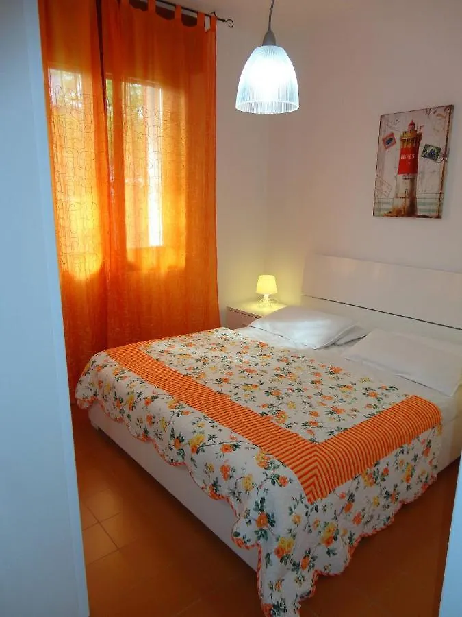 Beautiful Villa With Private Garden Porto Santa Margherita di Caorle